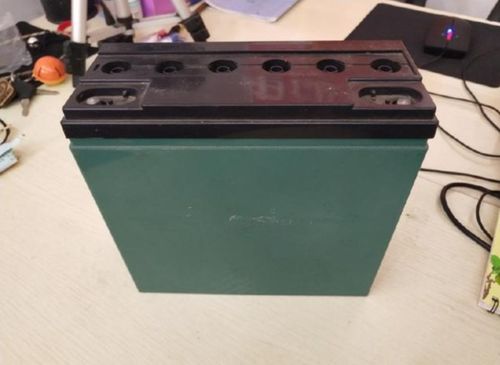 请问电动车电瓶修复是就加蒸馏水吗 纯净水可以吗